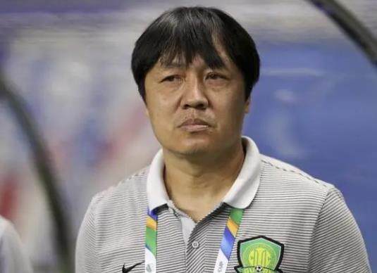 九游精彩-谢峰：在防守上还需要提高 张玉宁对进攻帮助很大